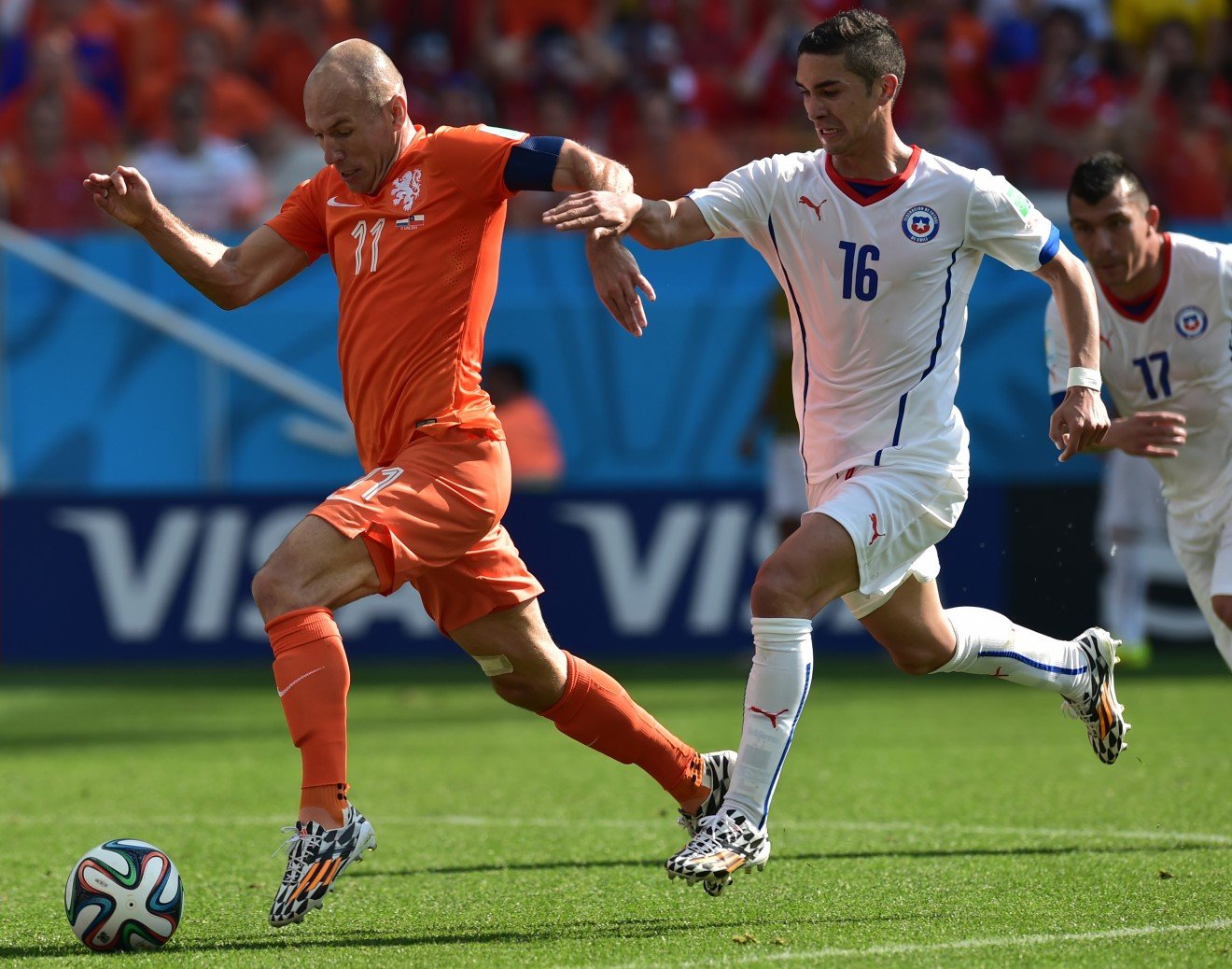 Com derrota para Holanda por 2 a 0, Chile vai enfrentar Brasil nas