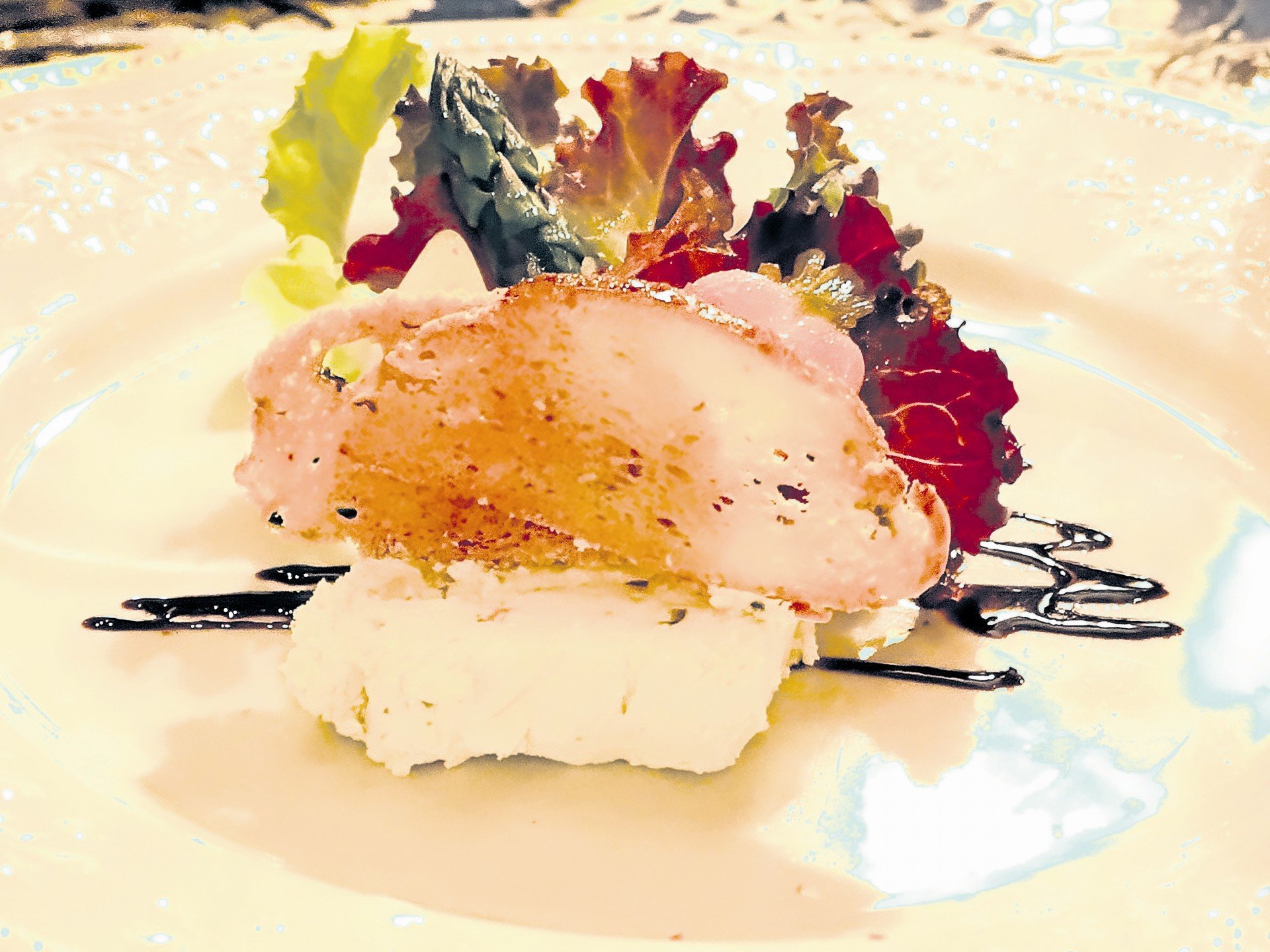 Aprenda a preparar um terrine de queijo de cabra com legumes grelhados