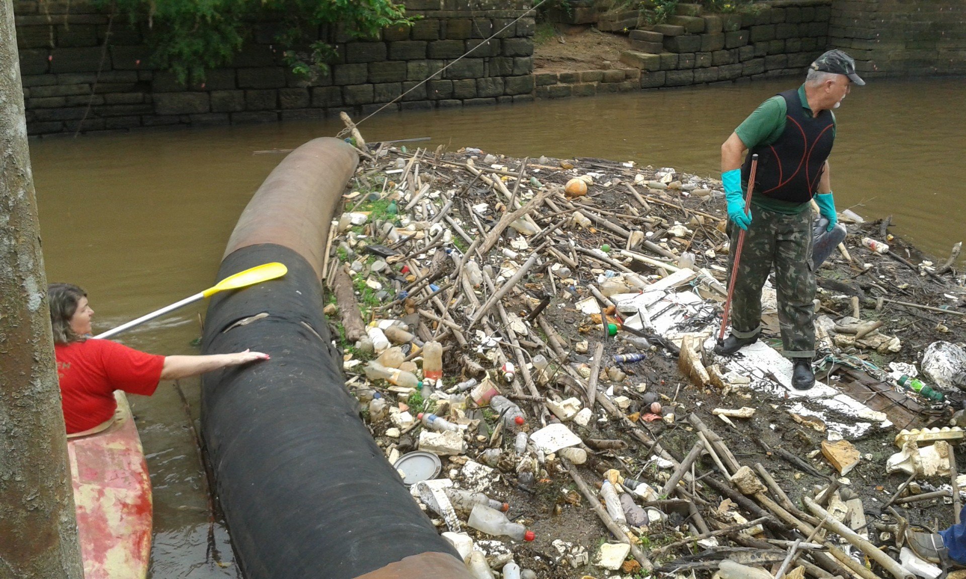 Estudo mostra que esgoto doméstico é o maior vilão do Rio dos Sinos Estudo mostra que esgoto Estudo mostra que esgoto doméstico é o maior vilão do Rio dos Sinos Estudo mostra que esgoto