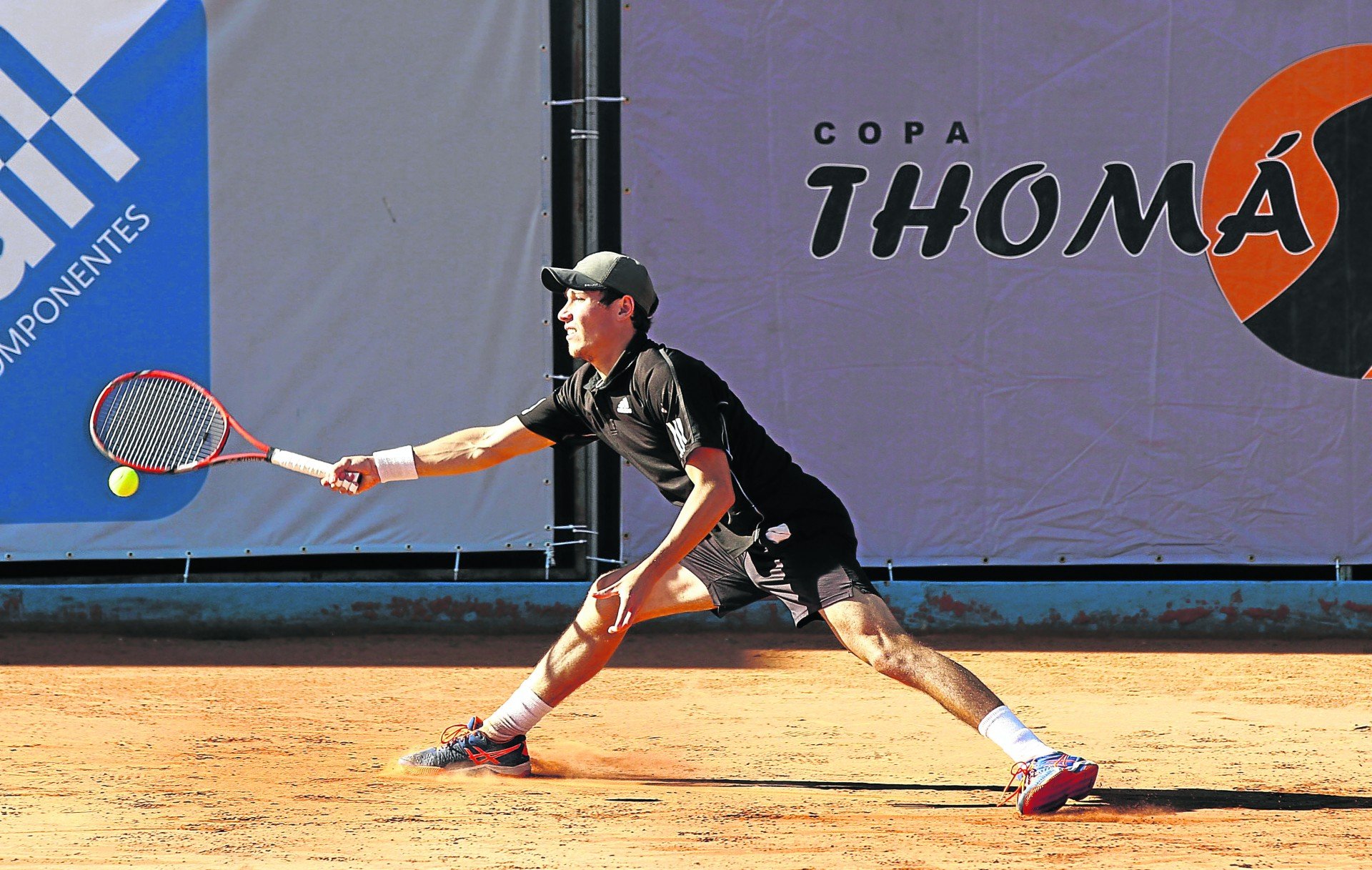 Torneio Masculino de Tênis define vencedor da primeira classe