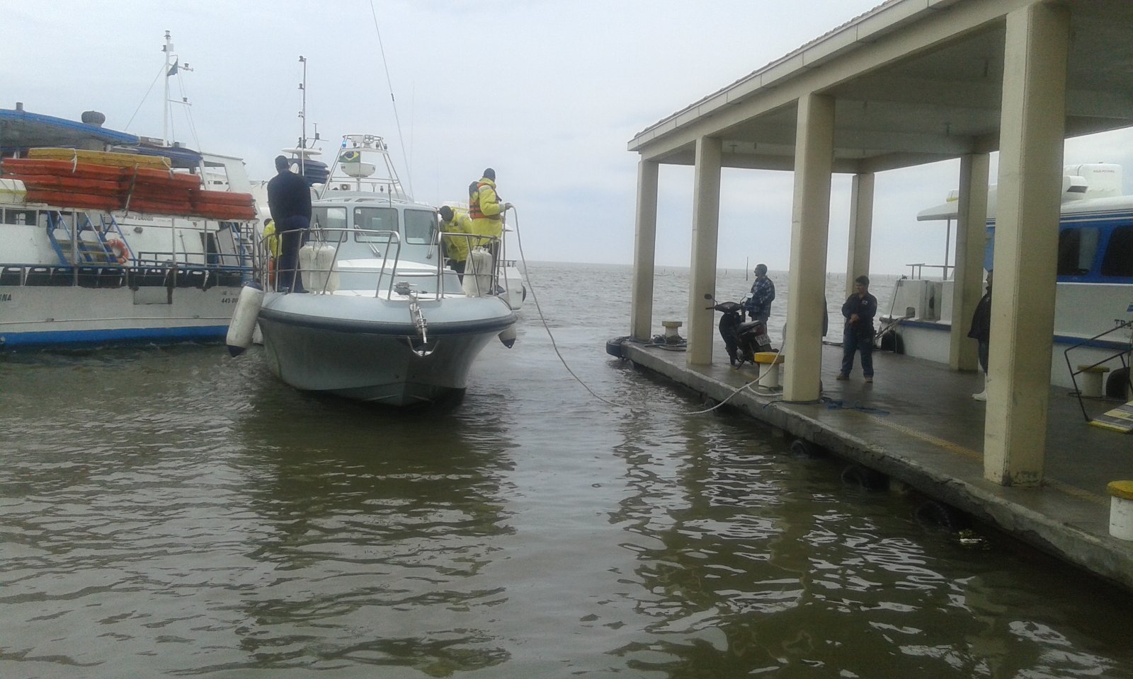 Marinha é chamada para transportar grávidas de São José do Norte Marinha é chamada para Marinha é chamada para transportar grávidas de São José do Norte Marinha é chamada para