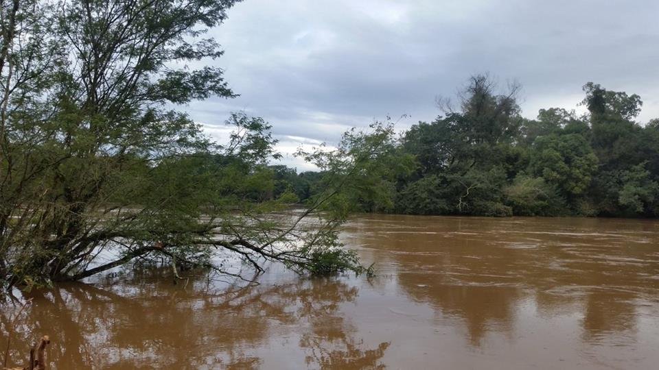 Nível do Rio dos Sinos segue subindo em cidades da região Região