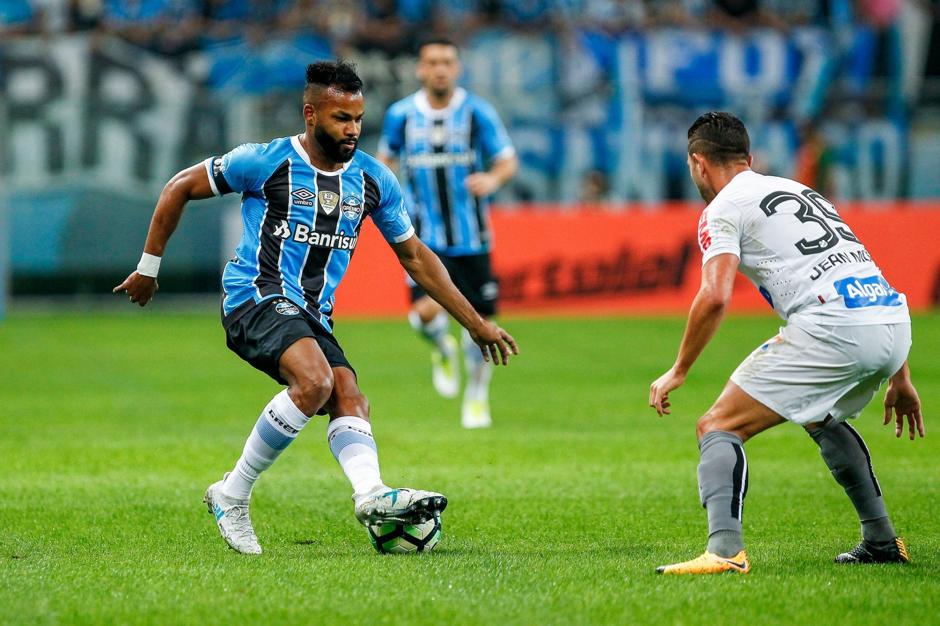 Grêmio Vence O Atlético Go E Segue Firme Na Vice Liderança Do Brasileirão Grêmio Jornal Vs