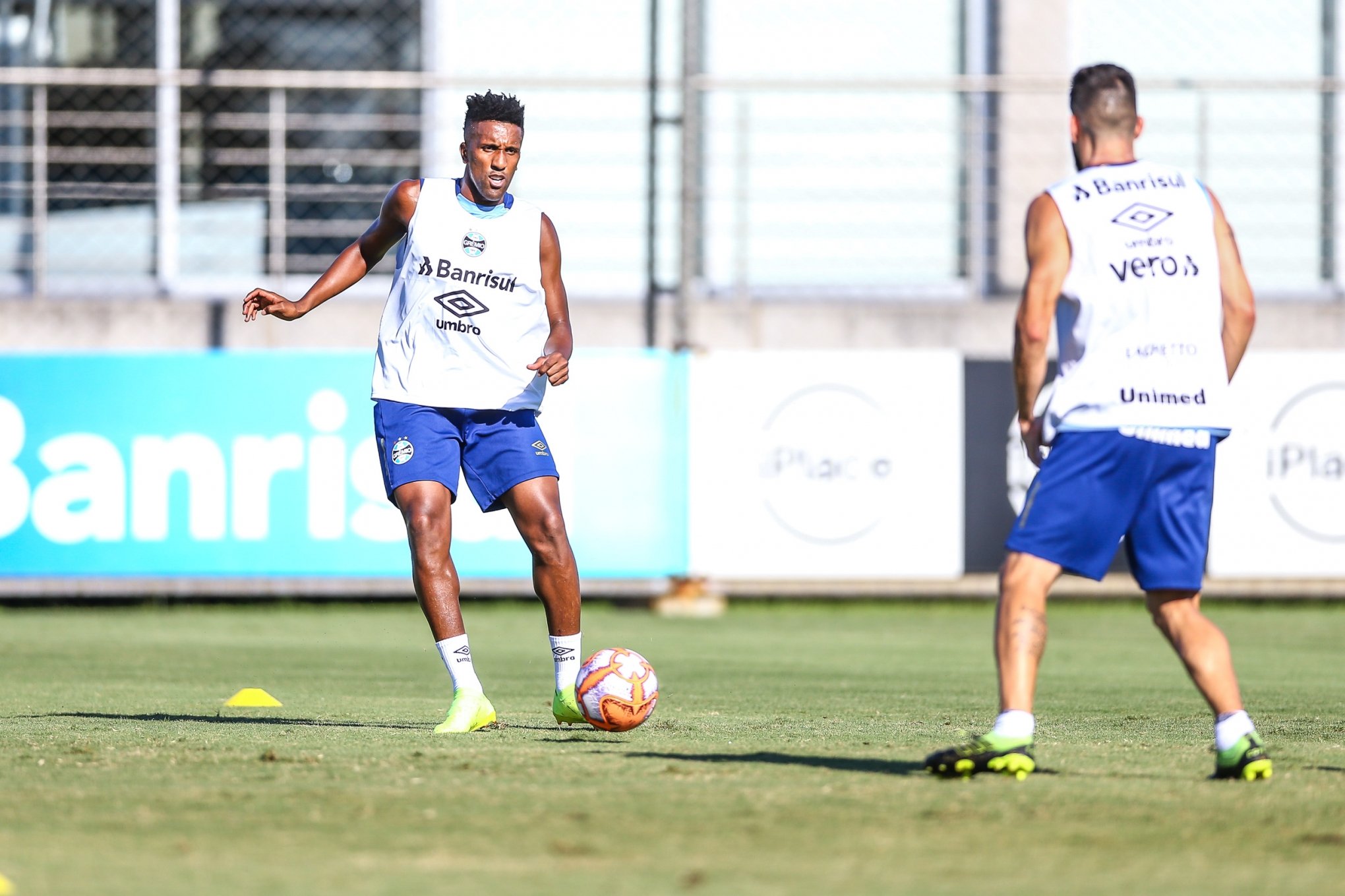 Renato fecha o treino e encaminha time tricolor Grêmio Jornal NH