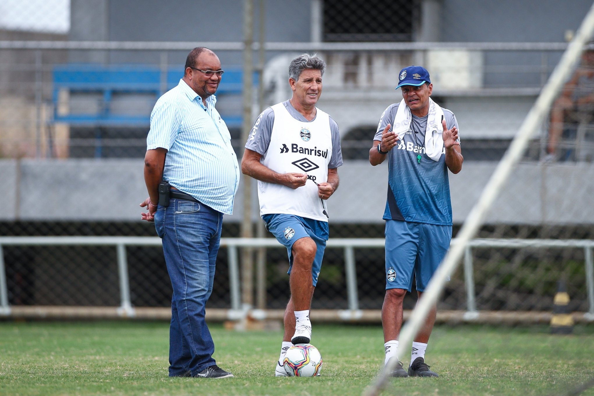 Renato Portaluppi Volta E Comanda Treino Fechado Gr Mio Jornal Nh