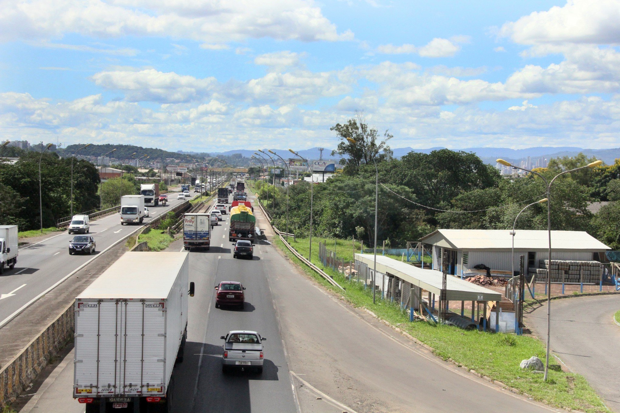 Organização para início da obra de duplicação da ponte sobre o Rio dos