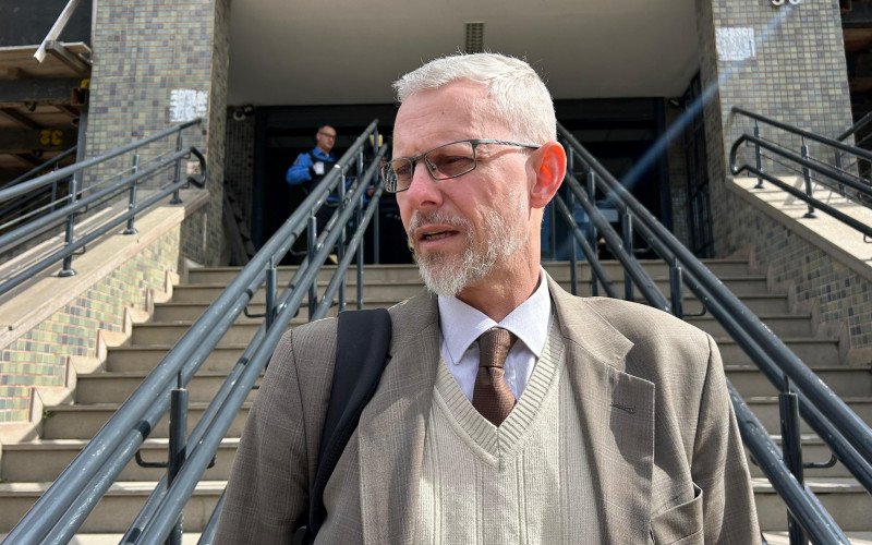 Advogado André von Berg atira na defesa de Andrew Heger Ribas