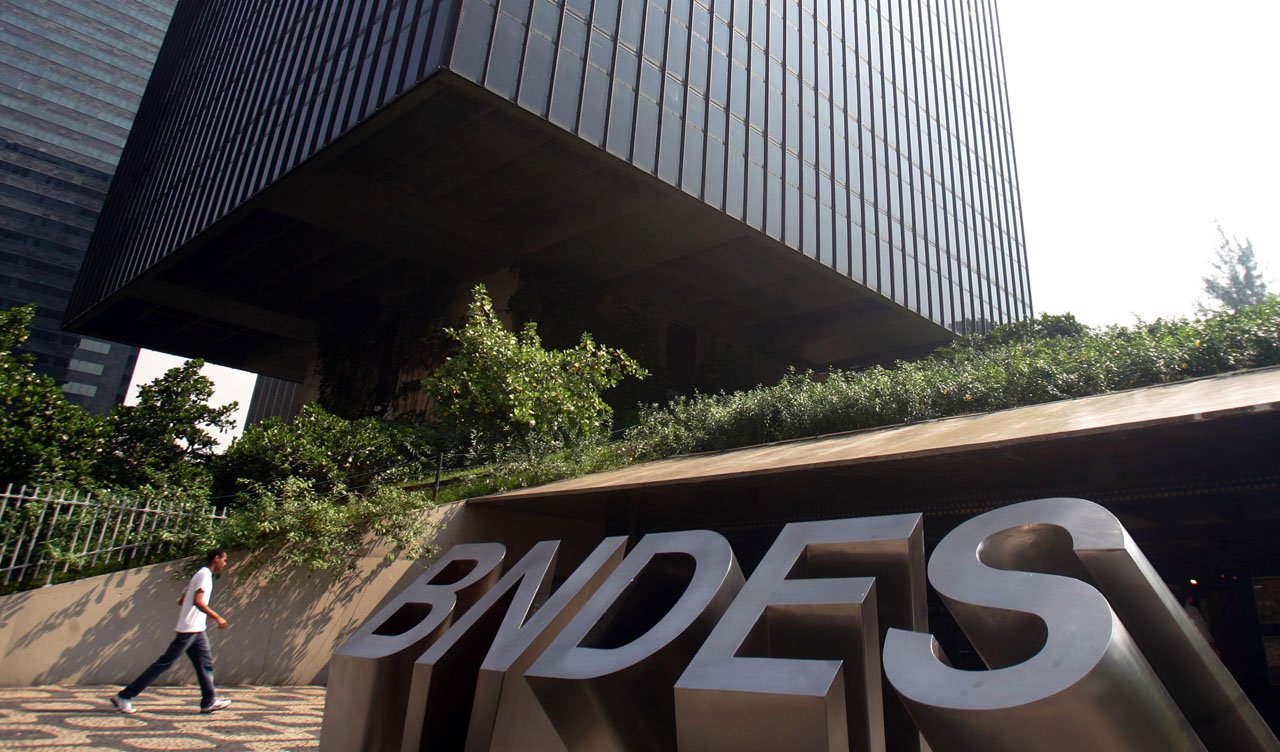 Depois de ajustes, BNDES volta a liberar crédito especial para empresas gaúchas atingidas pelas enchentes