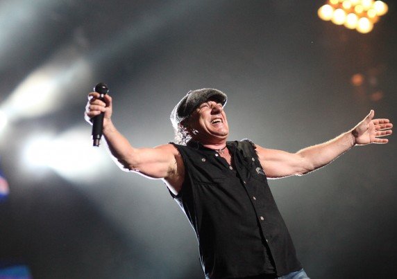 Ingressos para o show do AC/DC começam a ser vendidos nesta sexta-feira (7)