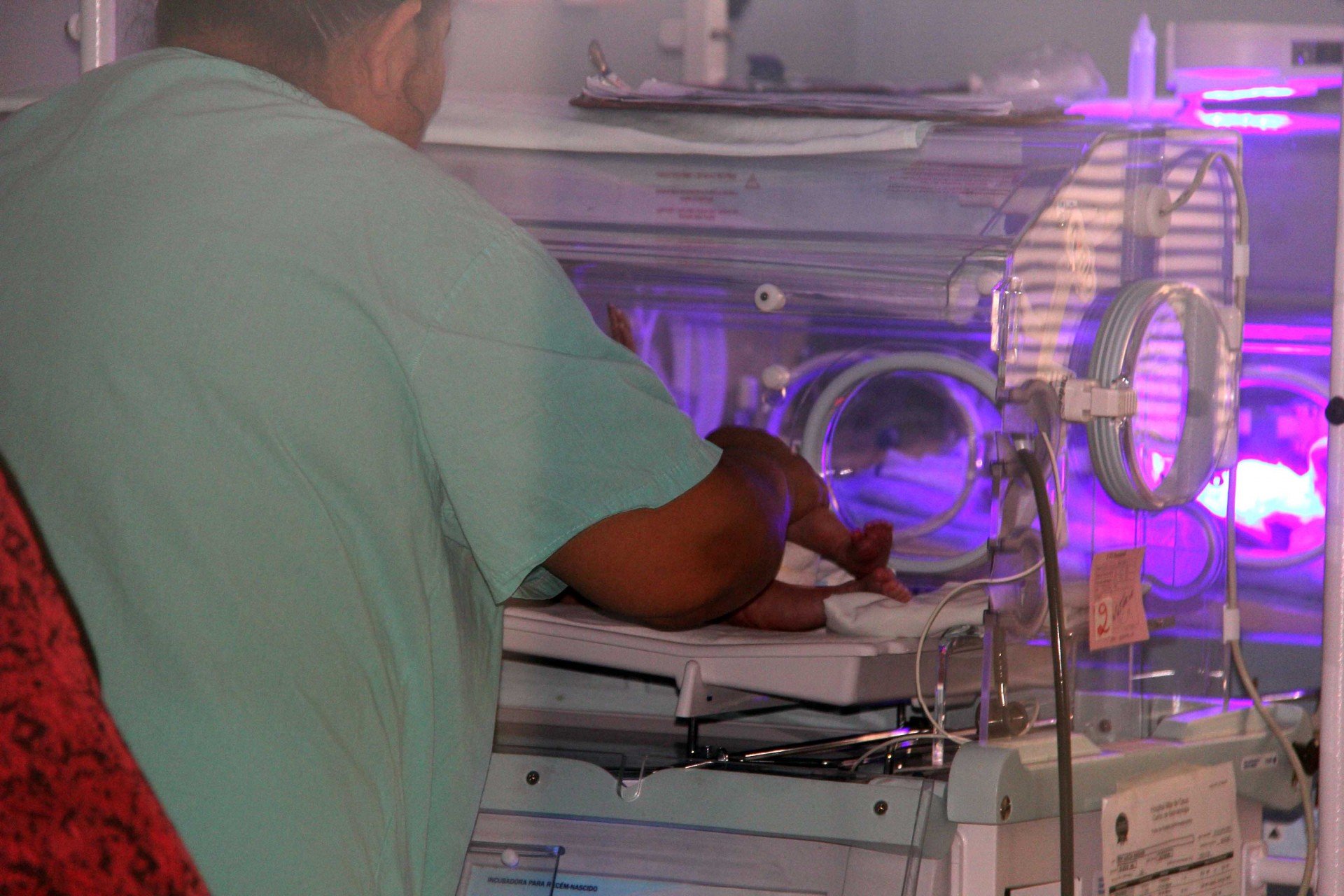 UTI Neonatal segue lotada no Hospital Centenário