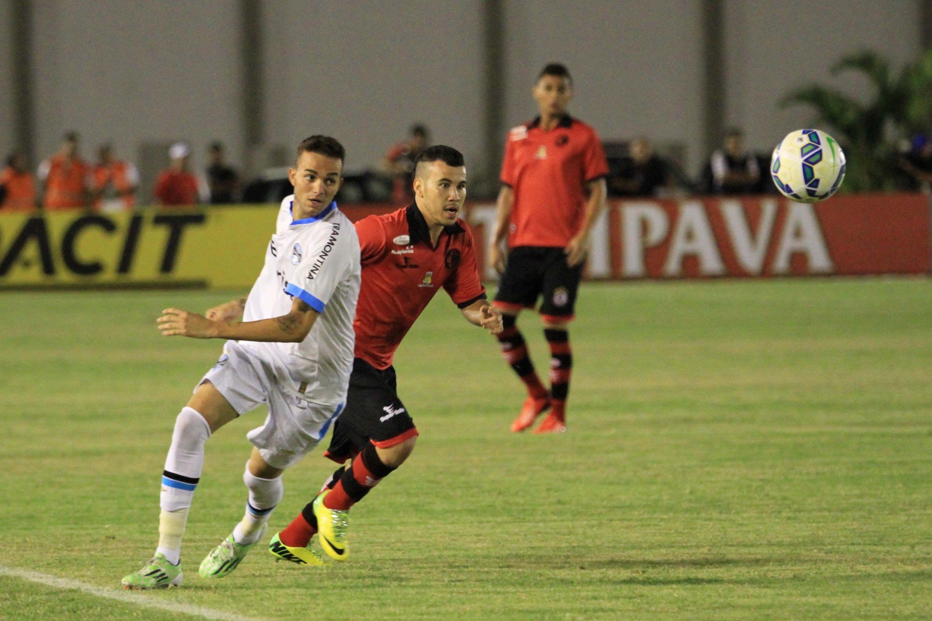 Com boa vantagem, Grêmio recebe o Campinense pela Copa do Brasil