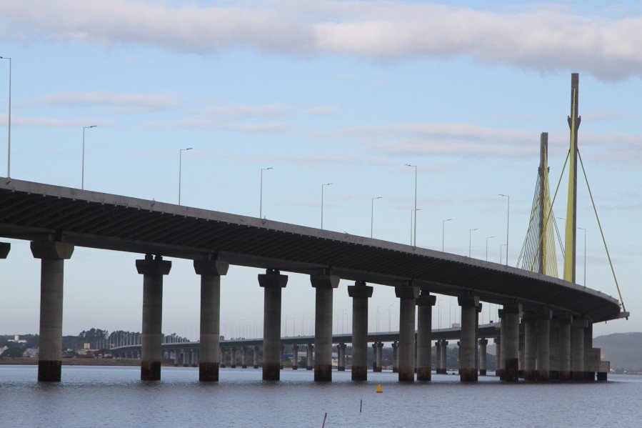 Após três anos de obras, ponte de Laguna será inaugurada nesta quarta ...