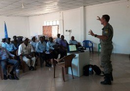 Capitão levou projeto de policiamento comunitário para o país africano