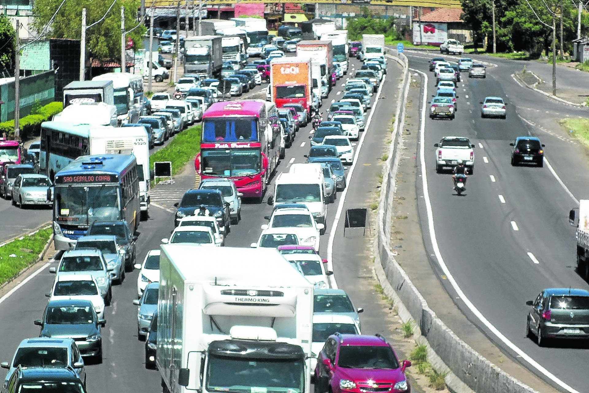 Feriadão de Natal tem 1,5 mil multas por dia em rodovias 