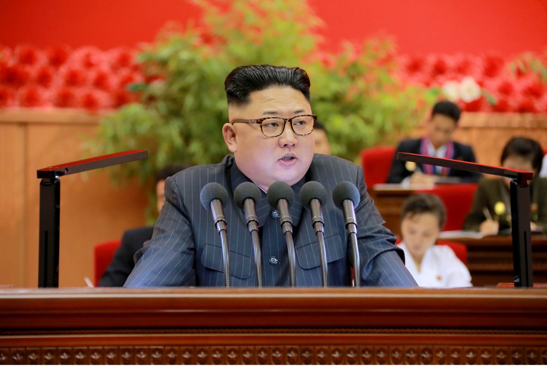 Kim Jong-un promete "apoio total e solidariedade" à Rússia na guerra contra a Ucrânia