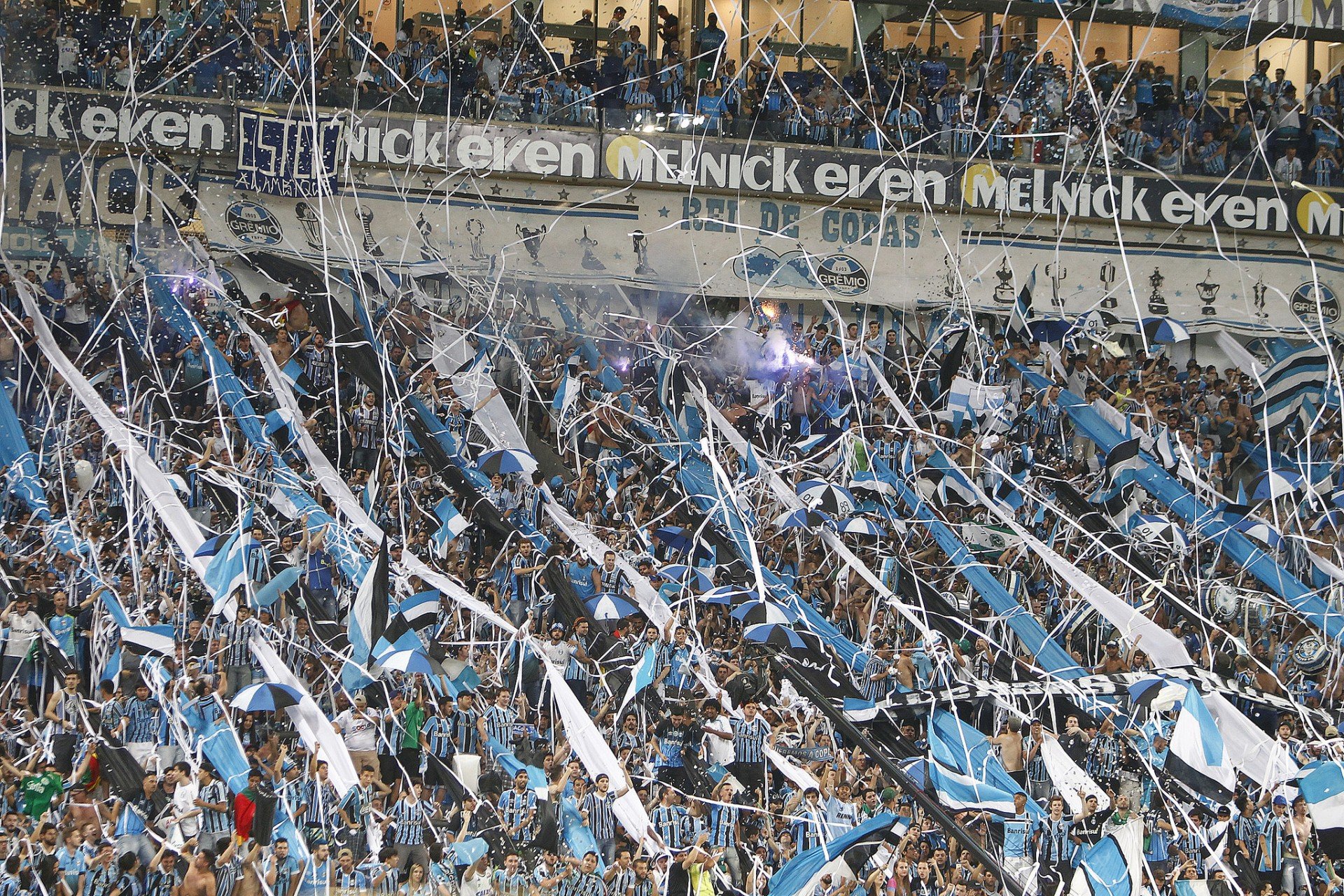 Grêmio reduz valor de ingressos para primeira partida após compra da gestão da Arena
