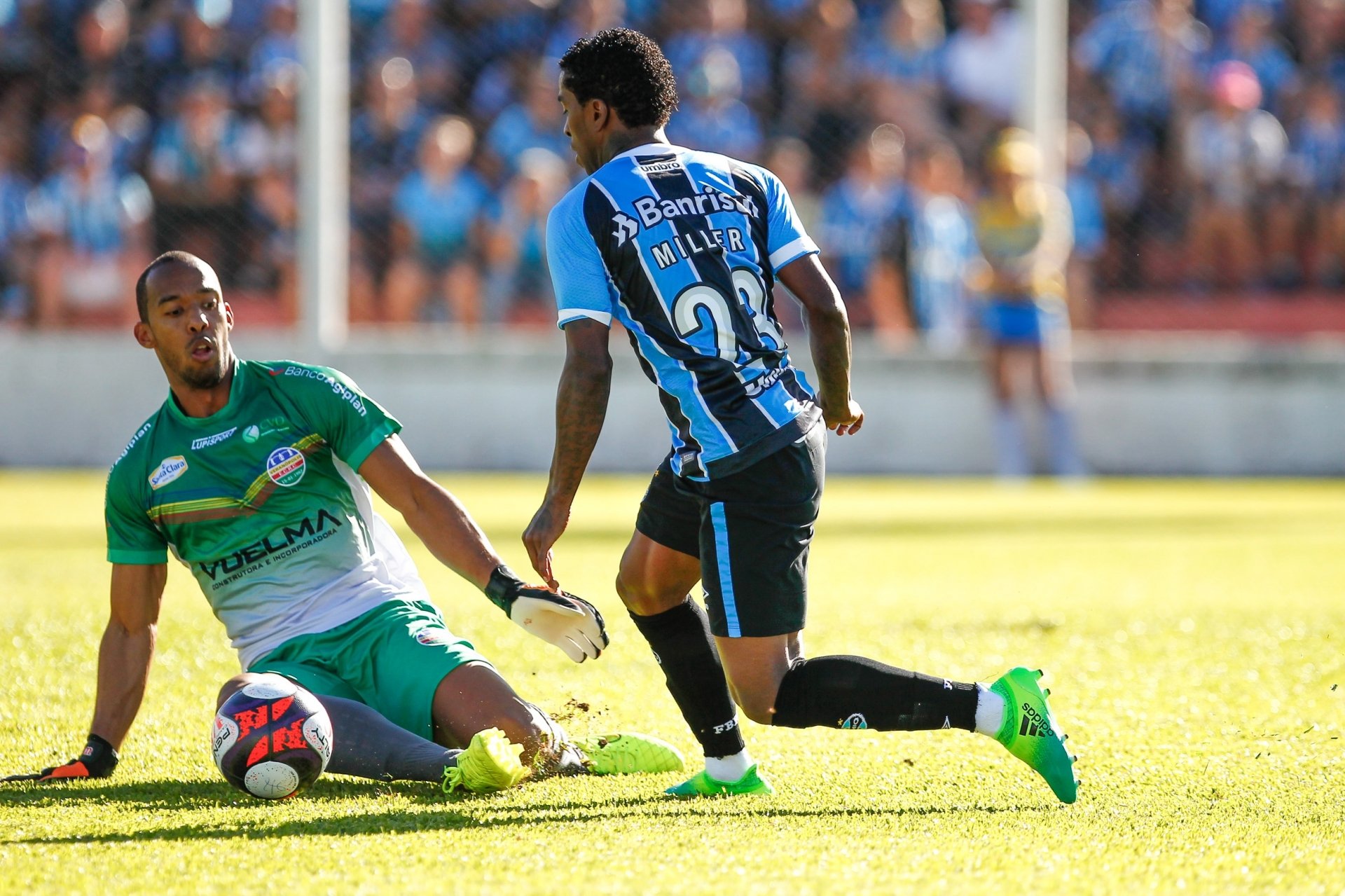 Grêmio goleia o Veranópolis por 5 a 0 e confirma vaga na semi do Gauchão -  Grêmio - Jornal VS