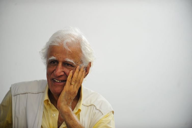 ZIRALDO: Relembre a trajetória do escritor e cartunista brasileiro que morreu neste sábado aos 91 anos