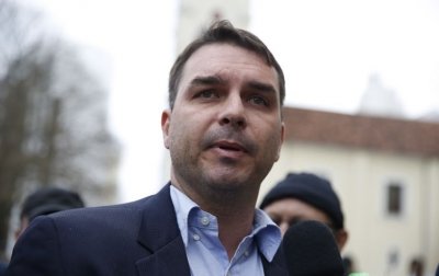 Flavio Bolsonaro é filho mais velho de Jair Bolsonaro | abc+