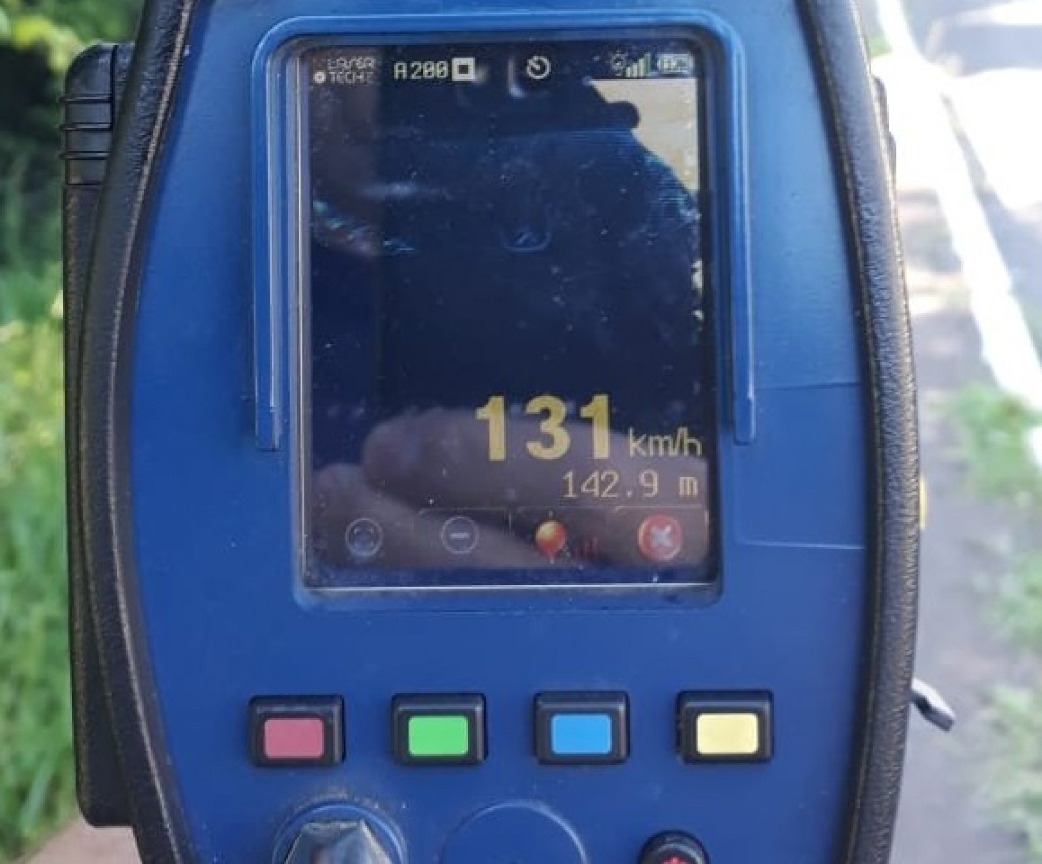 Radar Móvel flagra veículo a 131 km/h em rua de São Leopoldo Região