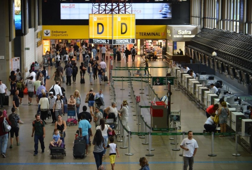 Saúde monitora passageiro que chegou em Guarulhos com suspeita de Mpox | abc+