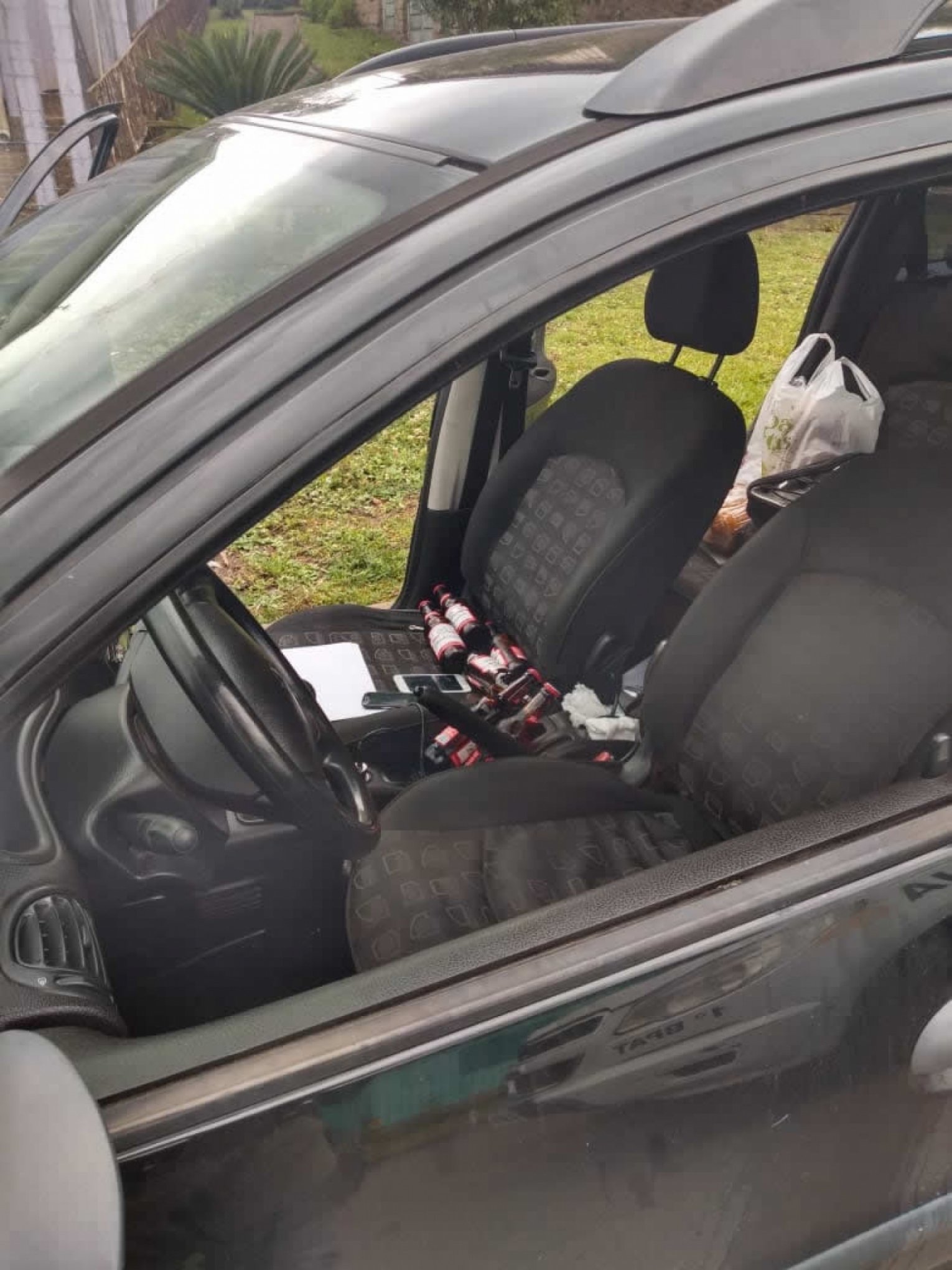 Motorista é preso bebendo cerveja enquanto dirigia em São 