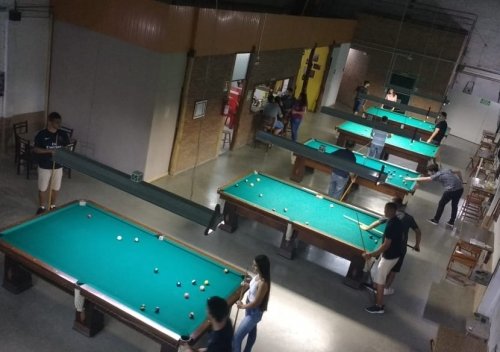 Bola Sete Snooker Bar