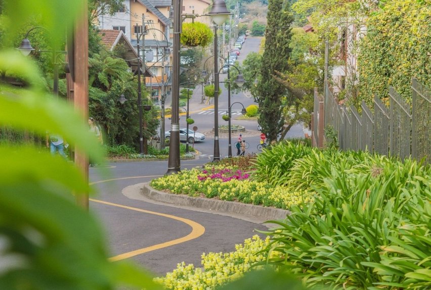 PONTO TURÍSTICO: Rua Torta de Gramado é uma das maiores atrações da região