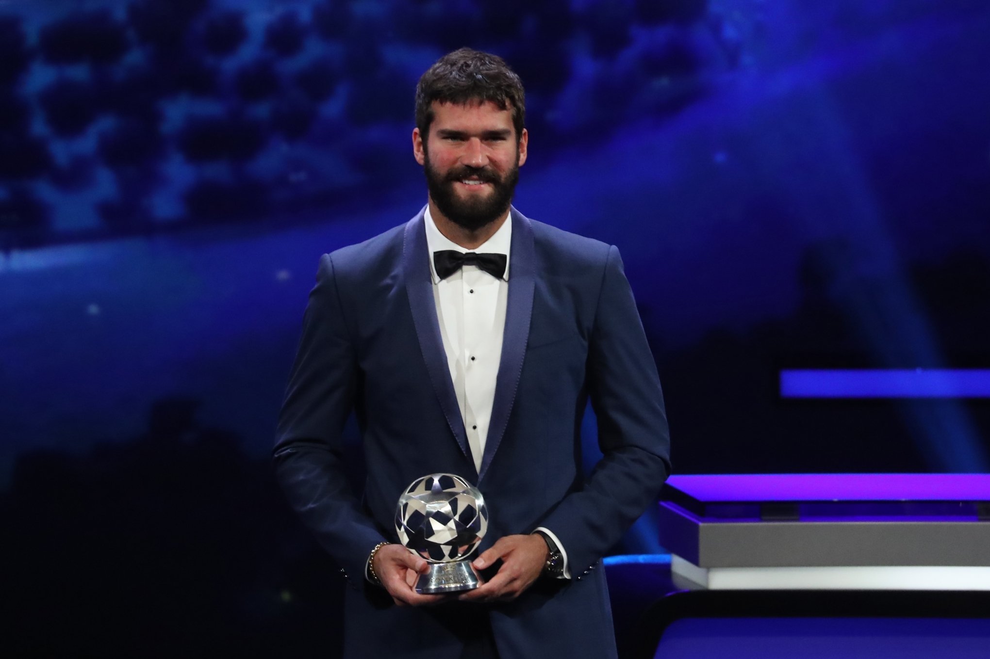 MaisPB • Alisson é eleito o melhor goleiro do mundo pela Fifa