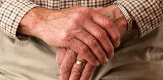 Cresce a taxa de suicídio entre idosos 