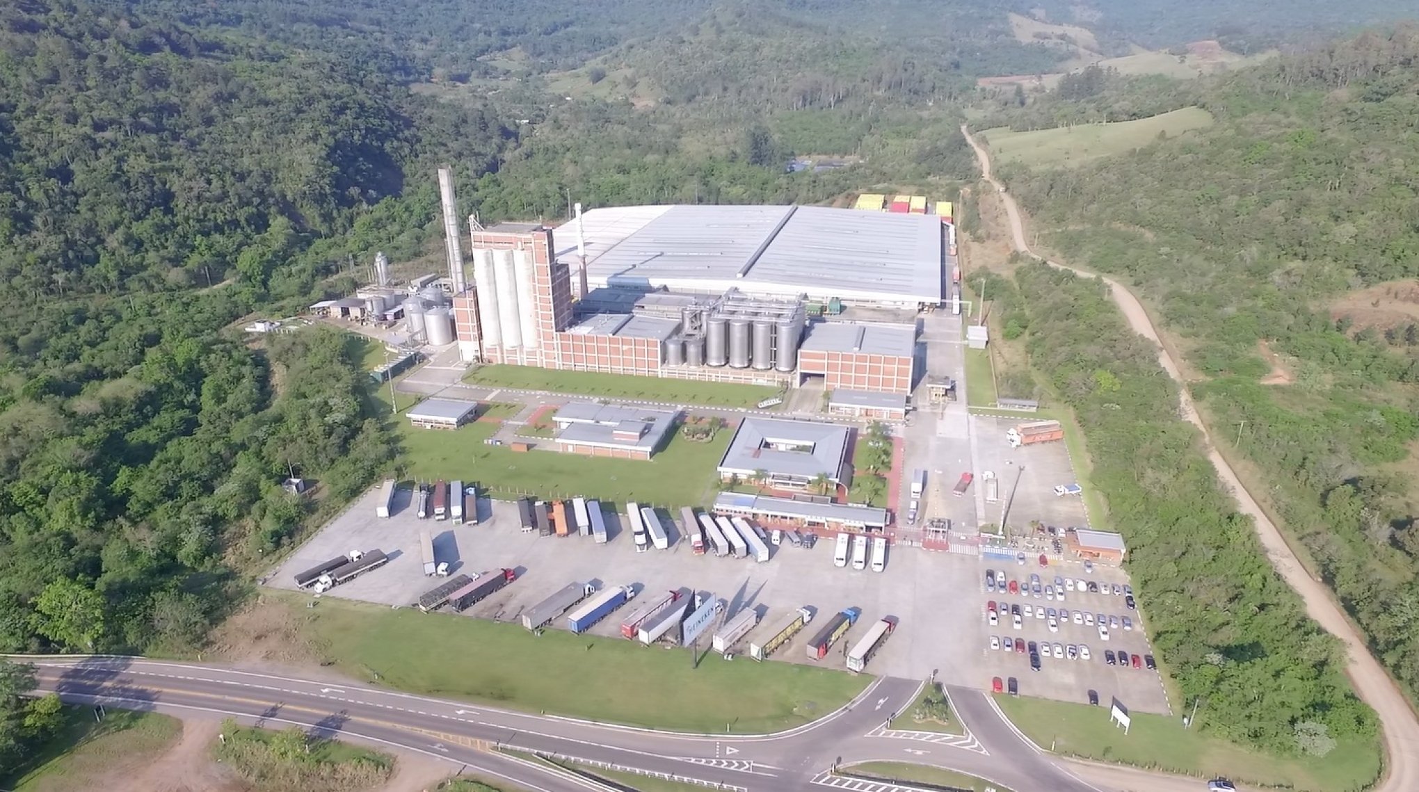 Vizinhas, Igrejinha e Três Coroas disputam impostos de cervejaria - jornalnh.com.br