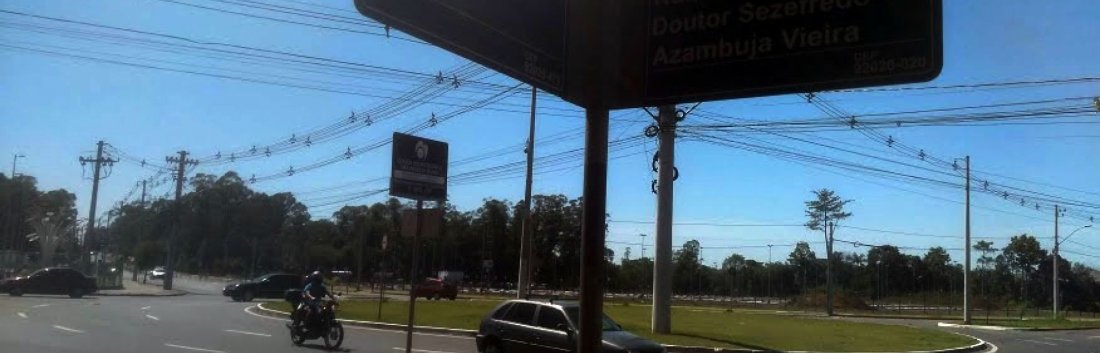 Quase todo dia, uma moto cai na rótula da Sezefredo - Diário de Canoas