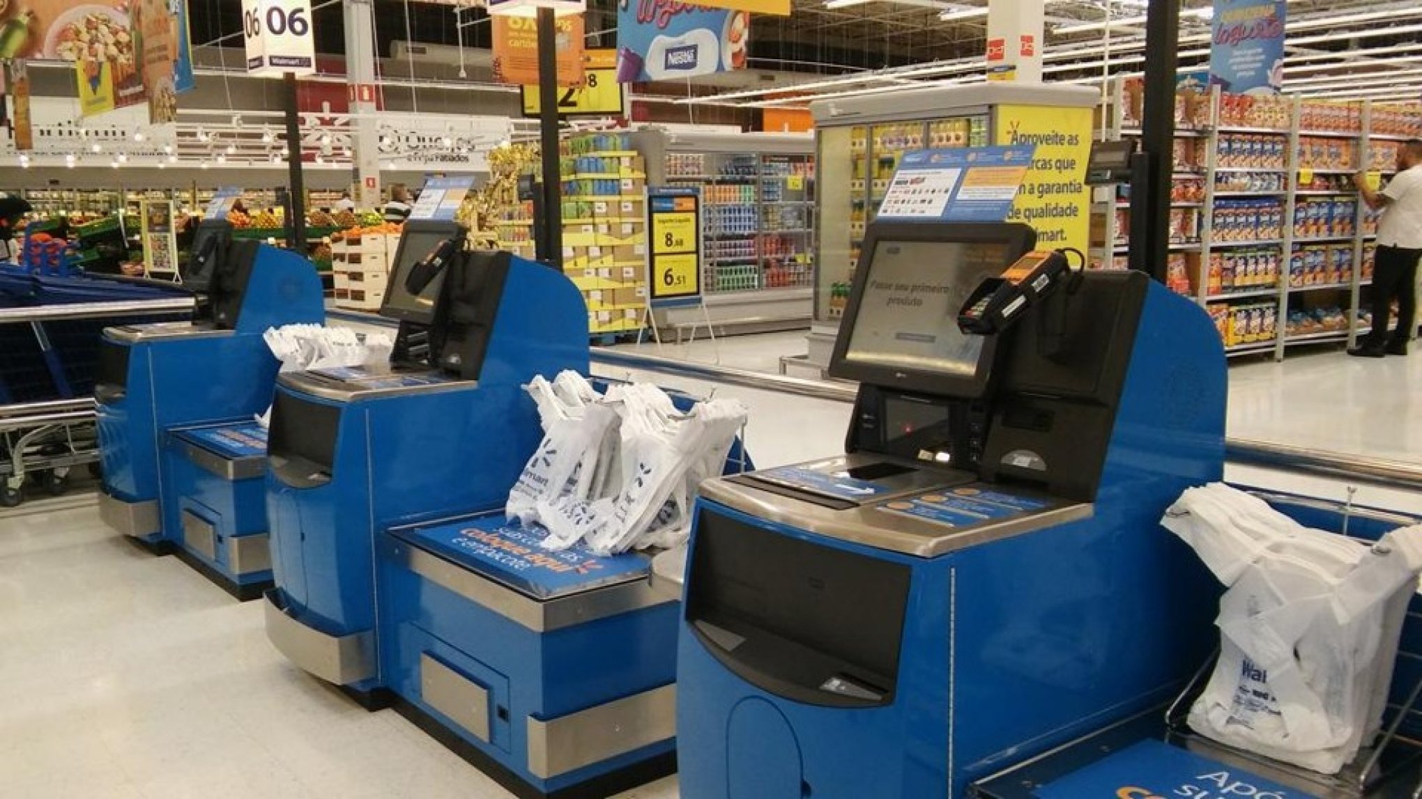 Walmart inaugura seção de produtos brasileiros em loja no sul da, walmart  mais próximo 