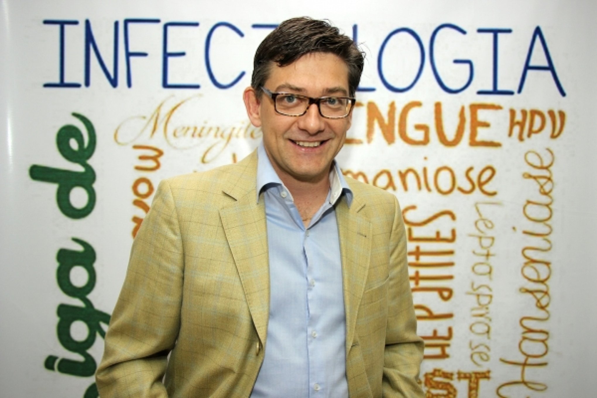 "Em torno de 70 das pessoas terão contato com esse vírus", destaca