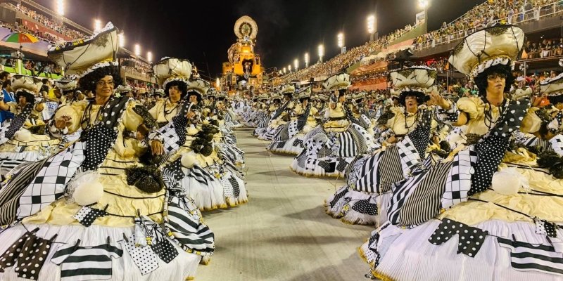 Carnaval 2023: acompanhe a transmissão dos desfiles em São Paulo e Rio de Janeiro