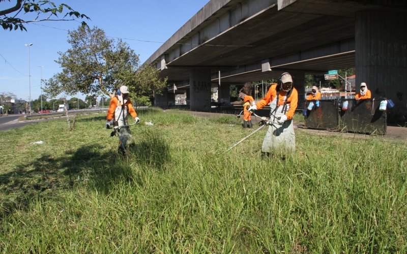 Obras afetam o trânsito em trechos de rodovias como BR-116 e free way neste sábado