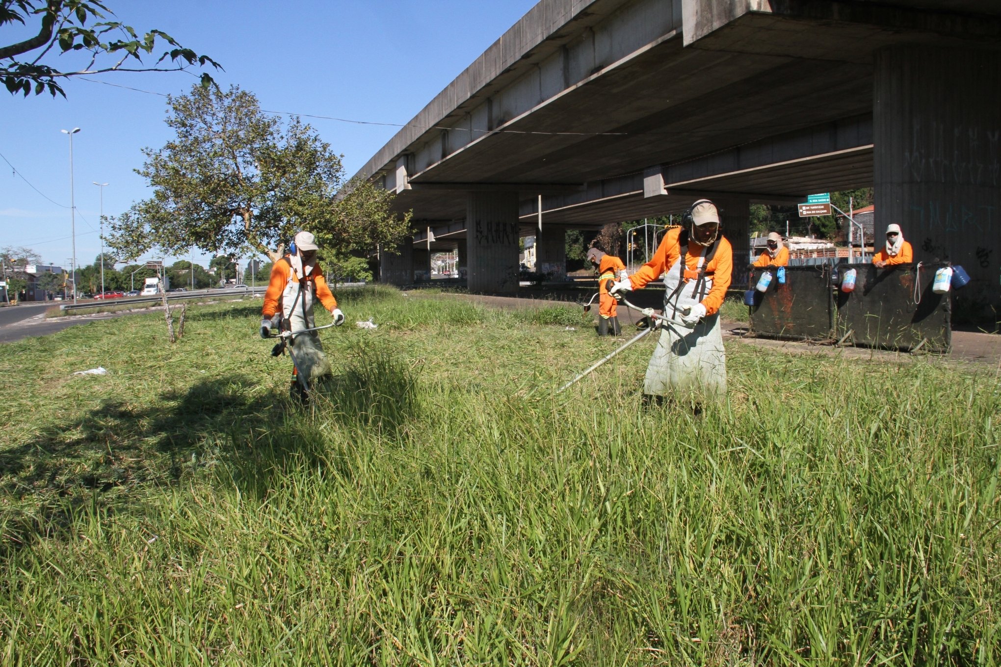 Obras afetam o trânsito em trechos de rodovias como BR-116 e free way neste sábado