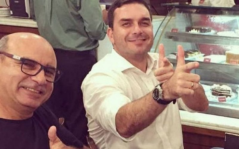 Fabrício Queiroz e Flávio Bolsonaro | Jornal NH