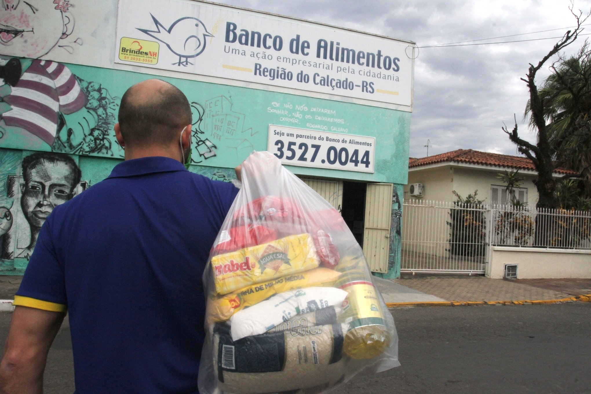 Banco de Alimentos busca voluntários para campanha deste sábado