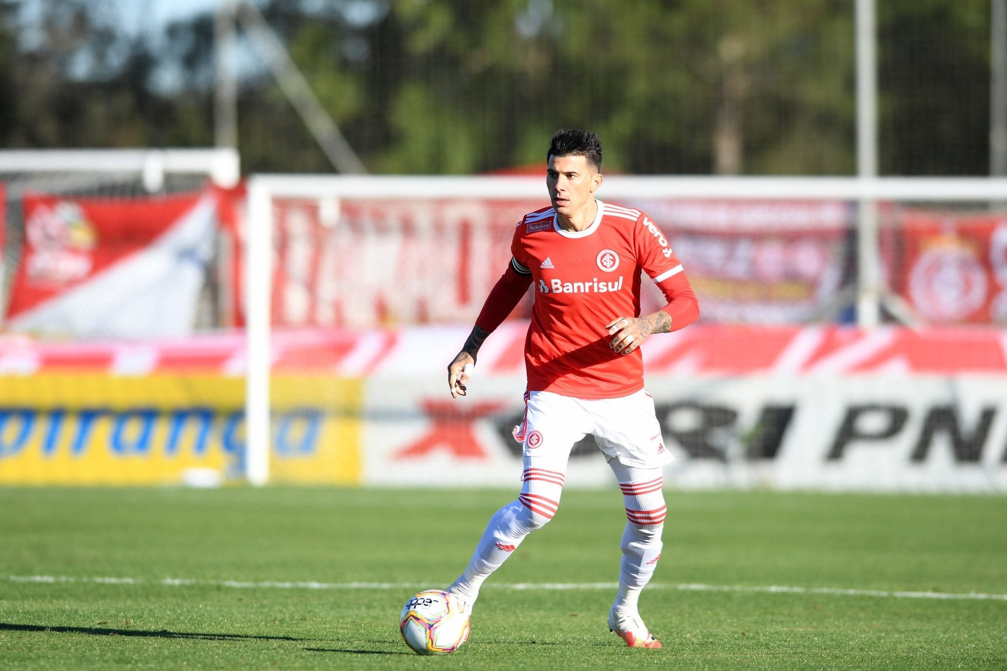 Inter: Galhardo valoriza campanha: contra tudo e contra todos