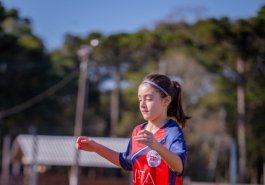 As novas camisetas seguem as cores do escudo do clube