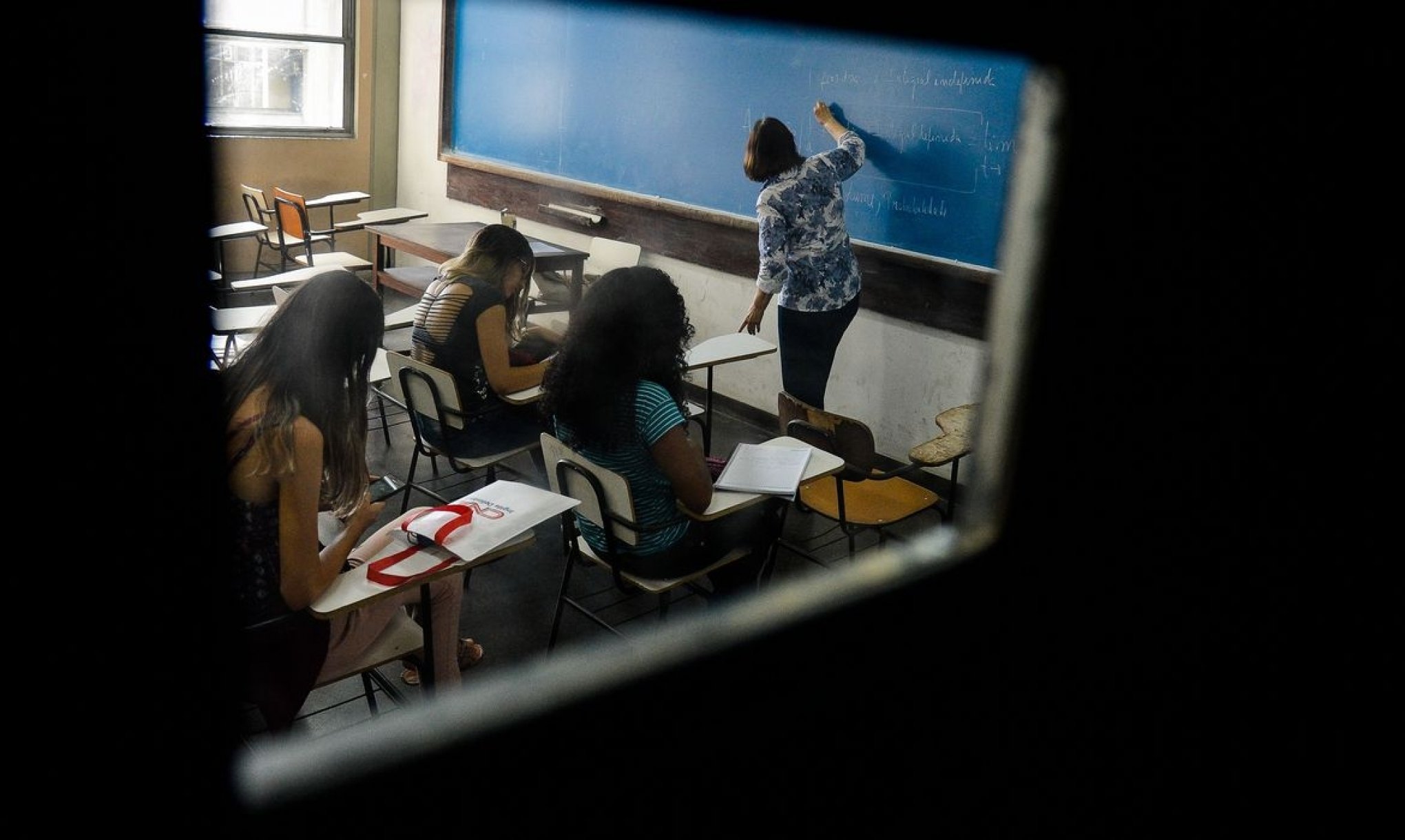 Reajuste do magistério estadual: Saiba quando cai a folha complementar e os novos valores 