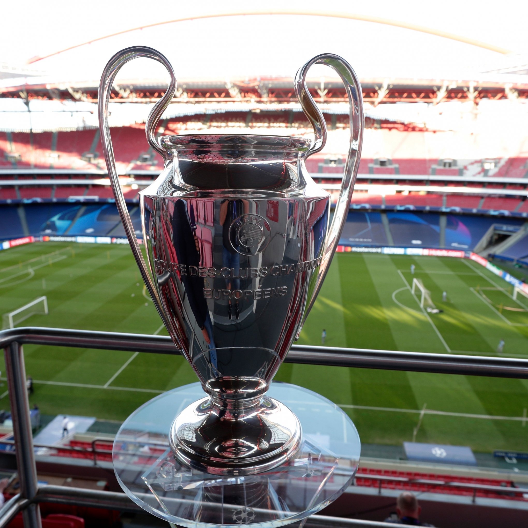 Uefa estuda manter formato de jogo único no mata-mata da ...