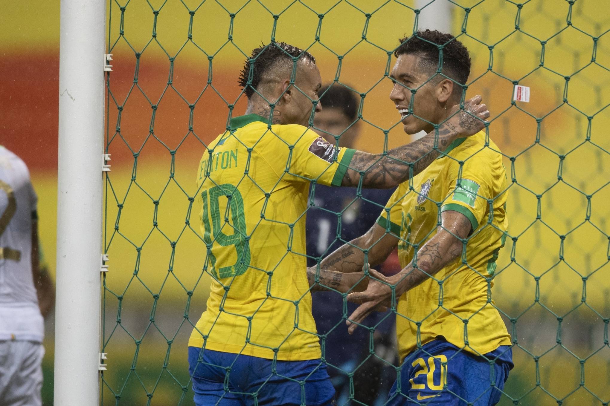 Brasil estreia com goleada nas Eliminatórias para a Copa ...