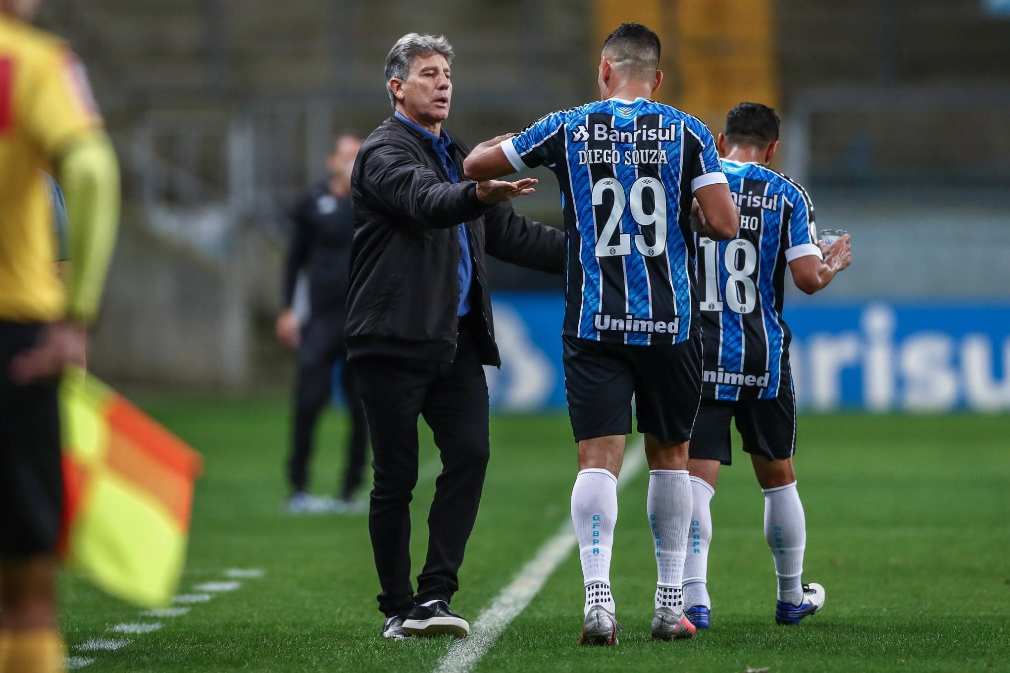 Grêmio enfrenta Brantigo na Arena e placar parcial é de 0 ...
