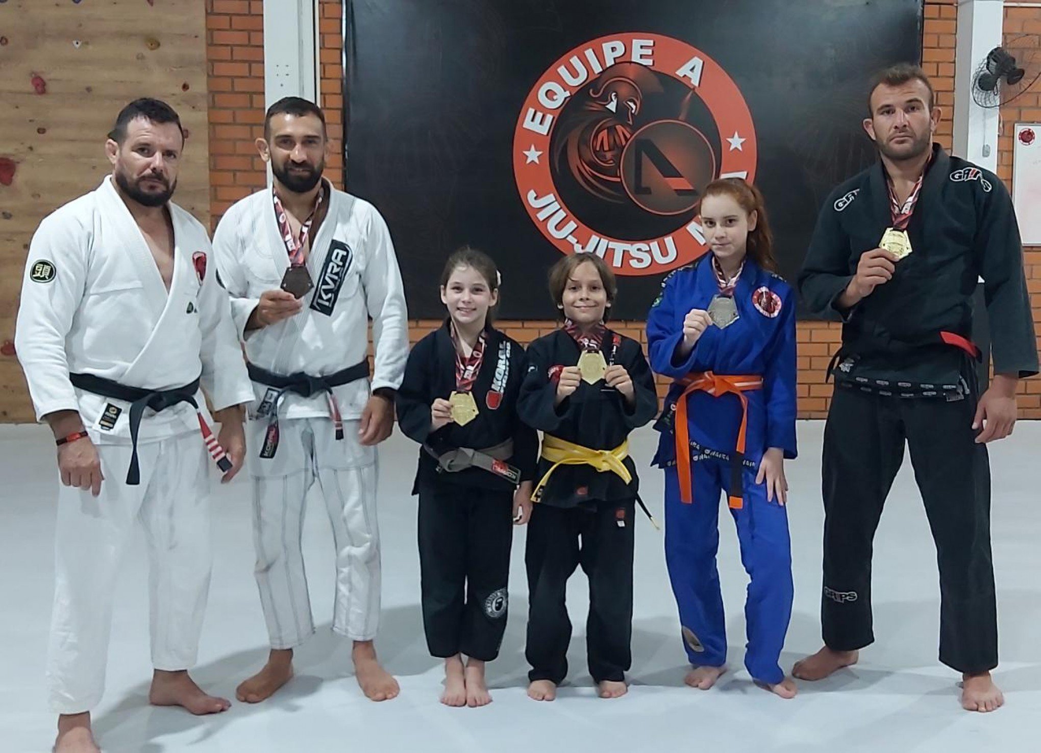 Com diversos campeões, equipe brasileira desembarca na Califórnia para o  Mundial de Jiu-Jitsu