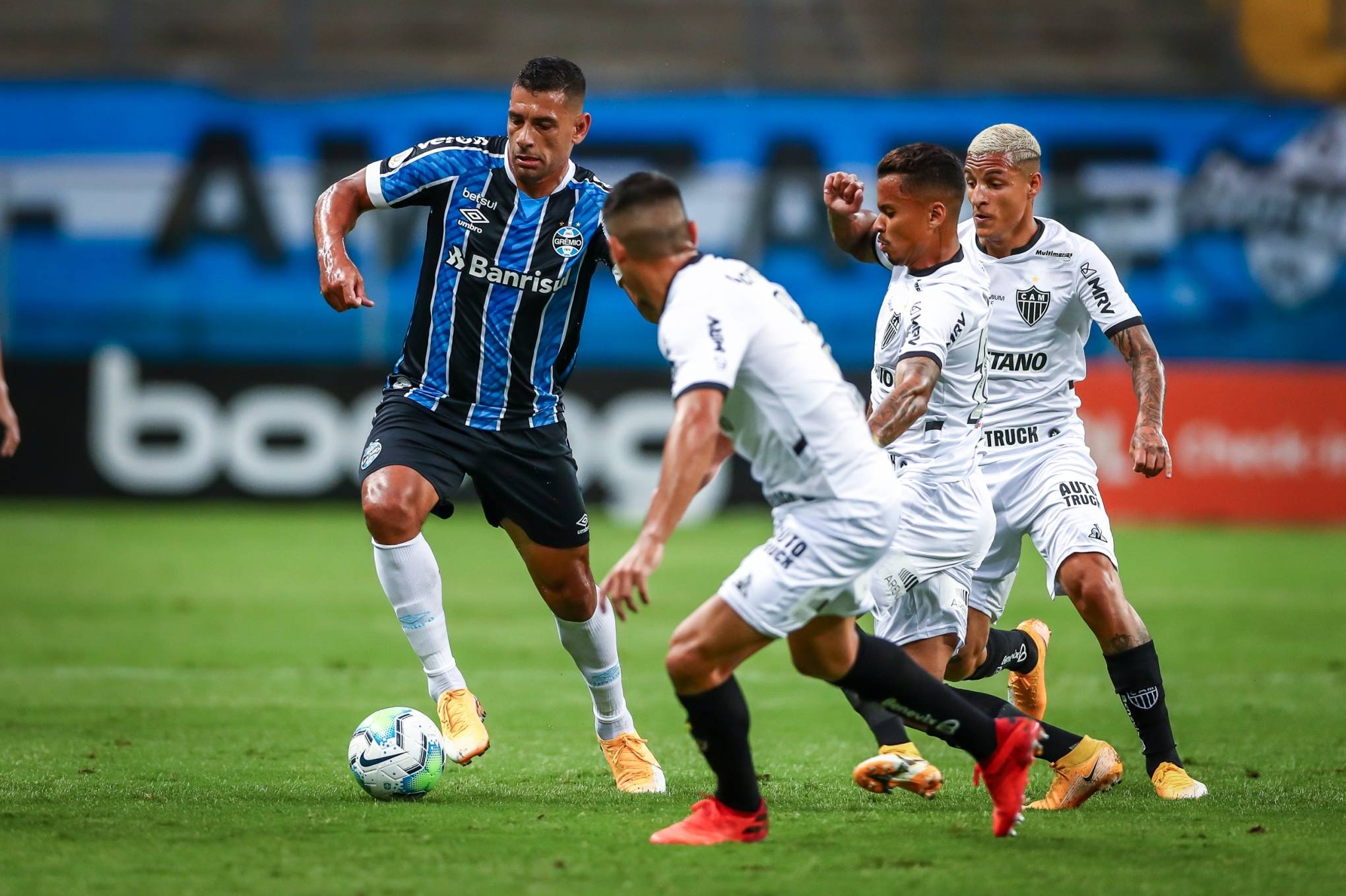 Time feminino do Grêmio vence o primeiro jogo no Brasileirão - Grêmio -  Diário de Canoas