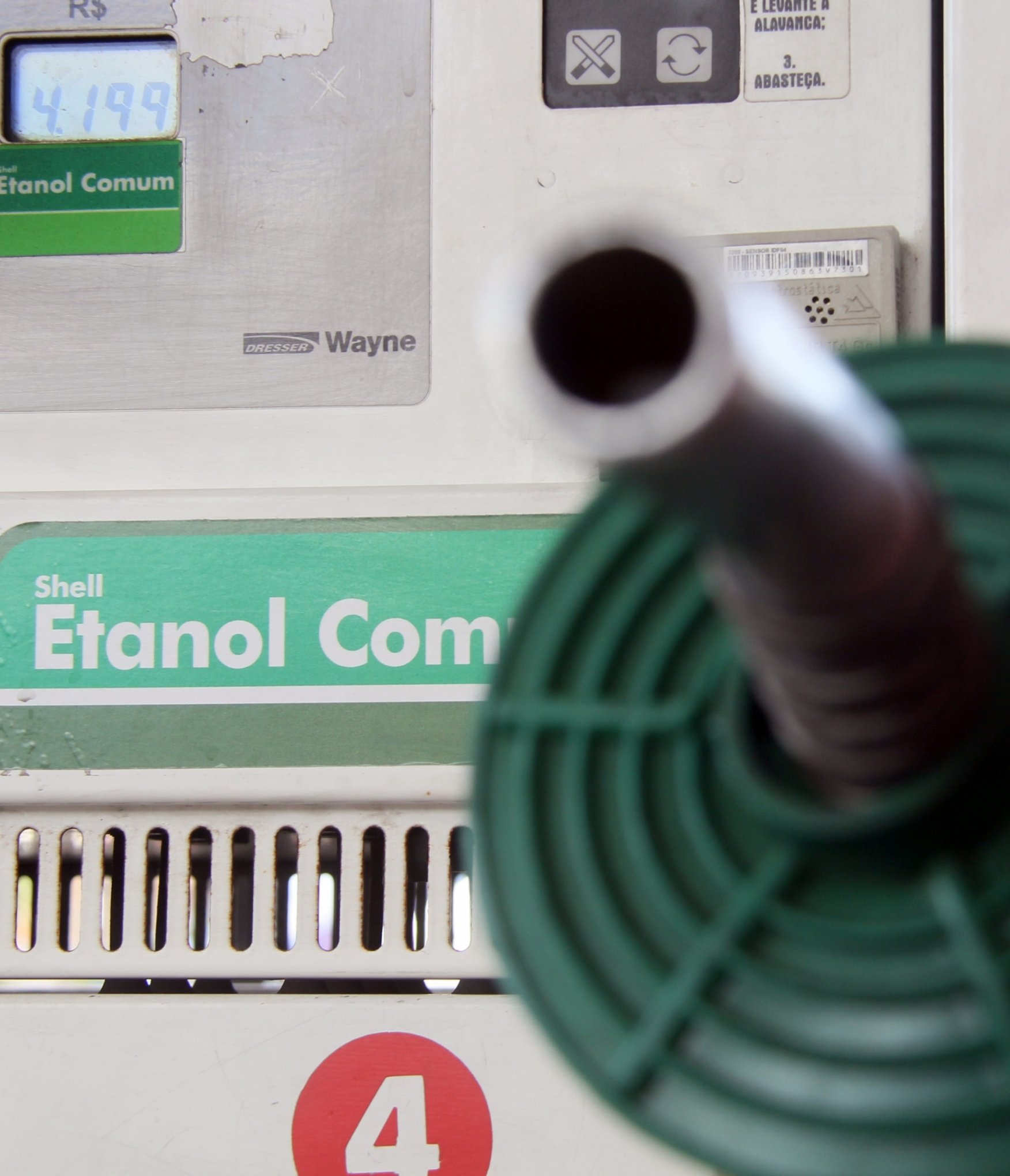 Argentina permite mistura de até 15% de etanol na gasolina após choque de preços do petróleo