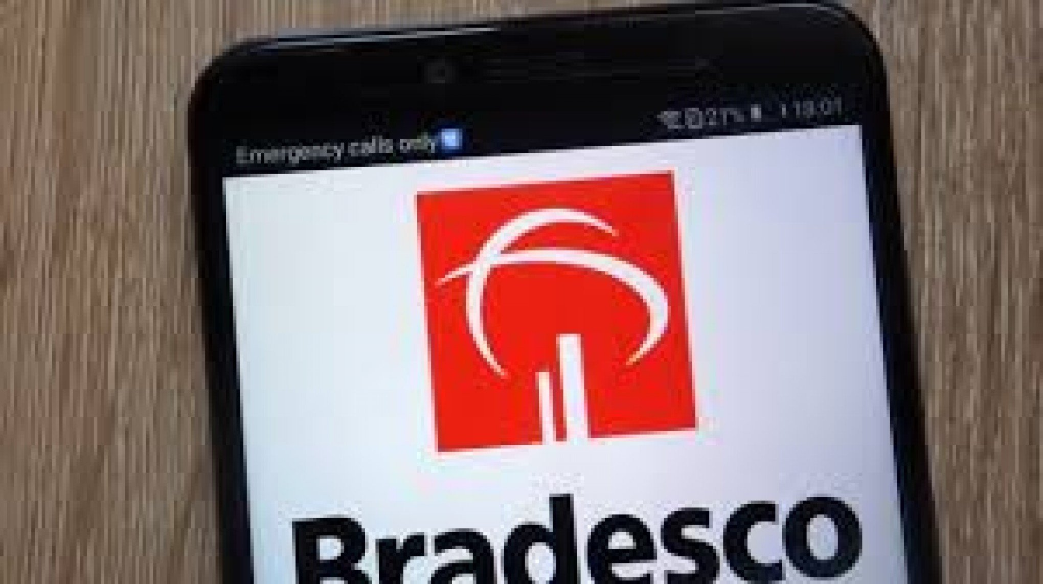 App do Bradesco fica fora do ar e gera reclamações nas redes