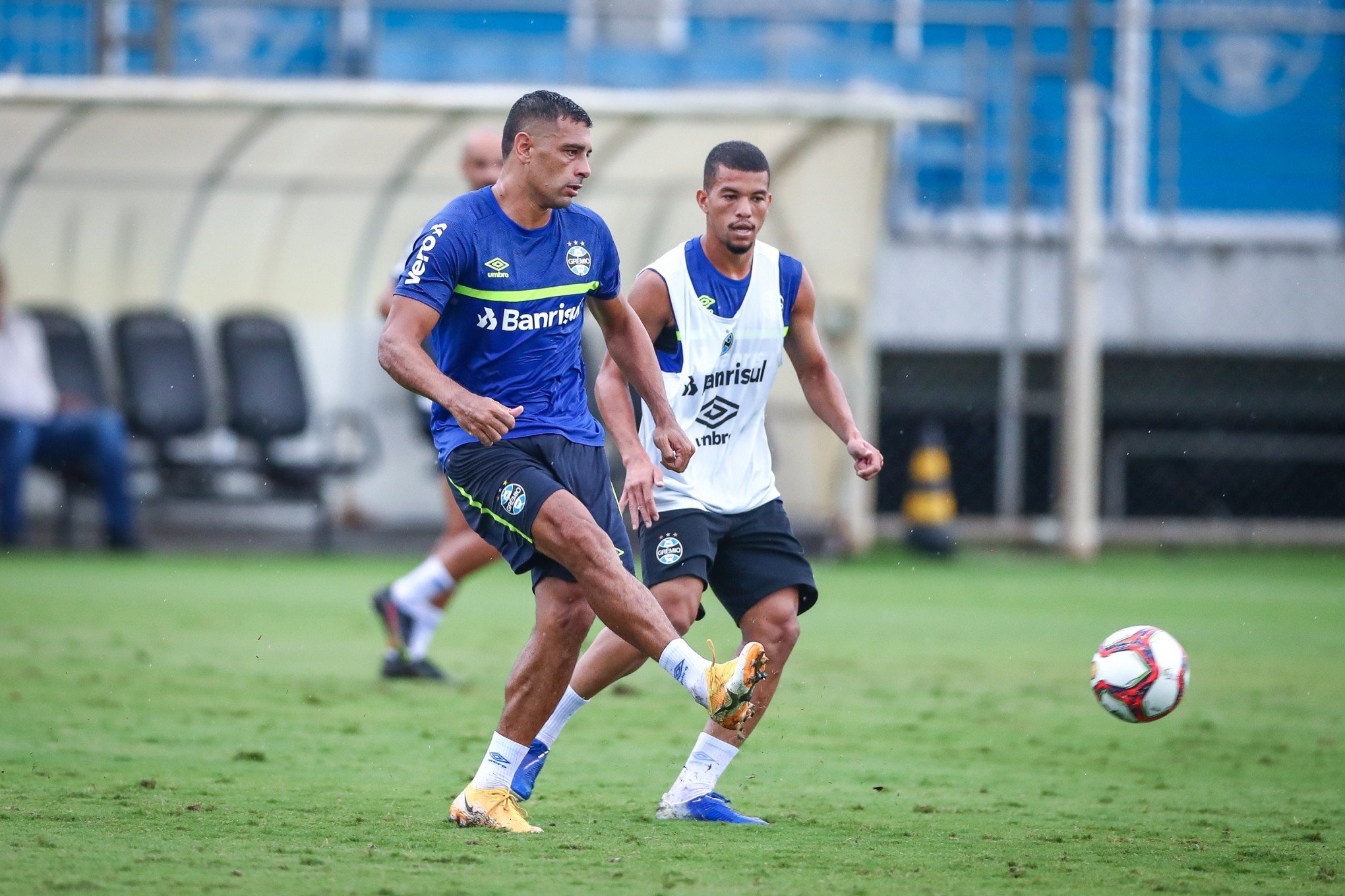 Ainda sem Brenno, Grêmio se reapresenta no CT de olho em duelo contra Fortaleza